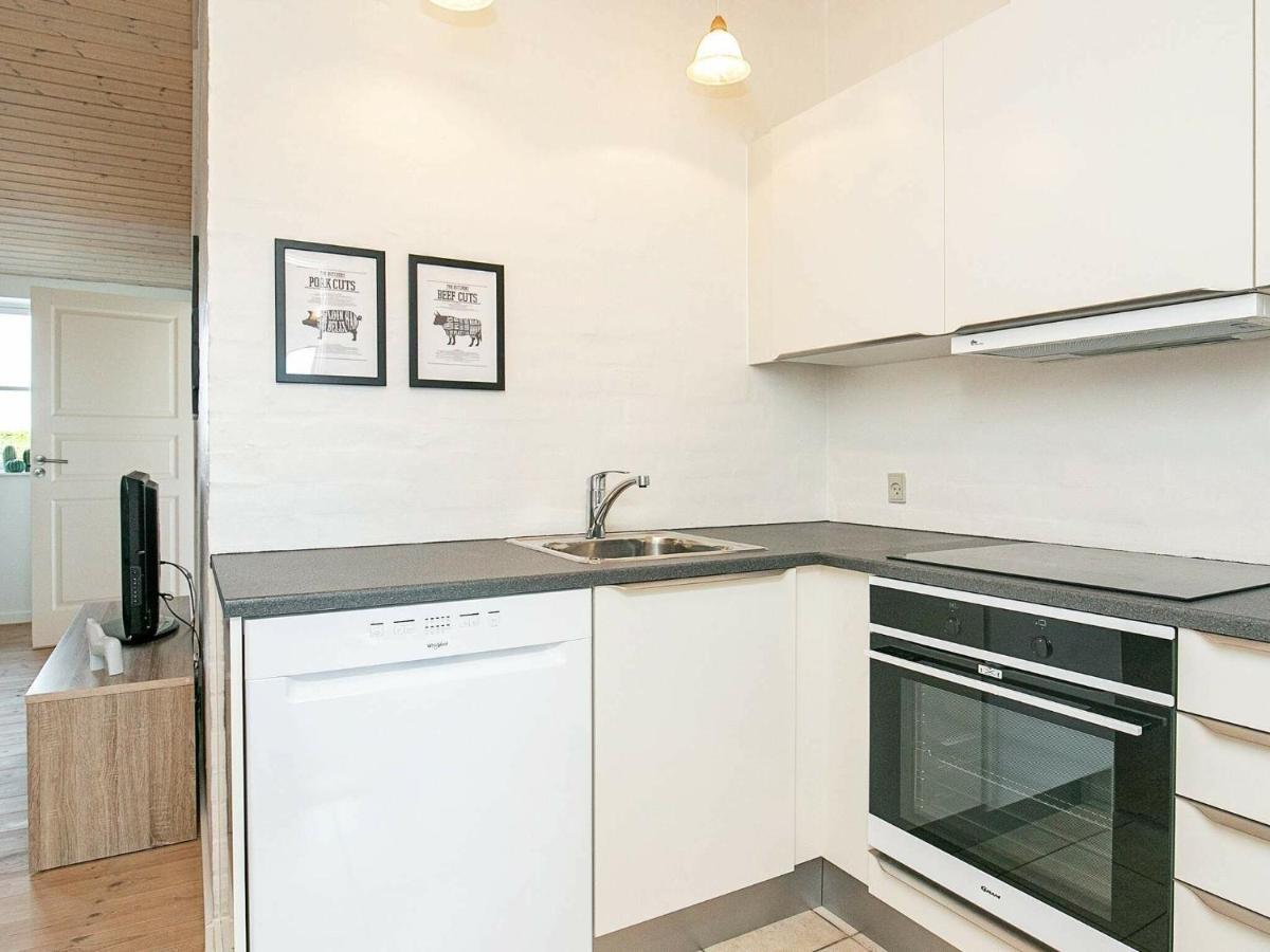 6 Person Holiday Home In Fåborg 객실 사진