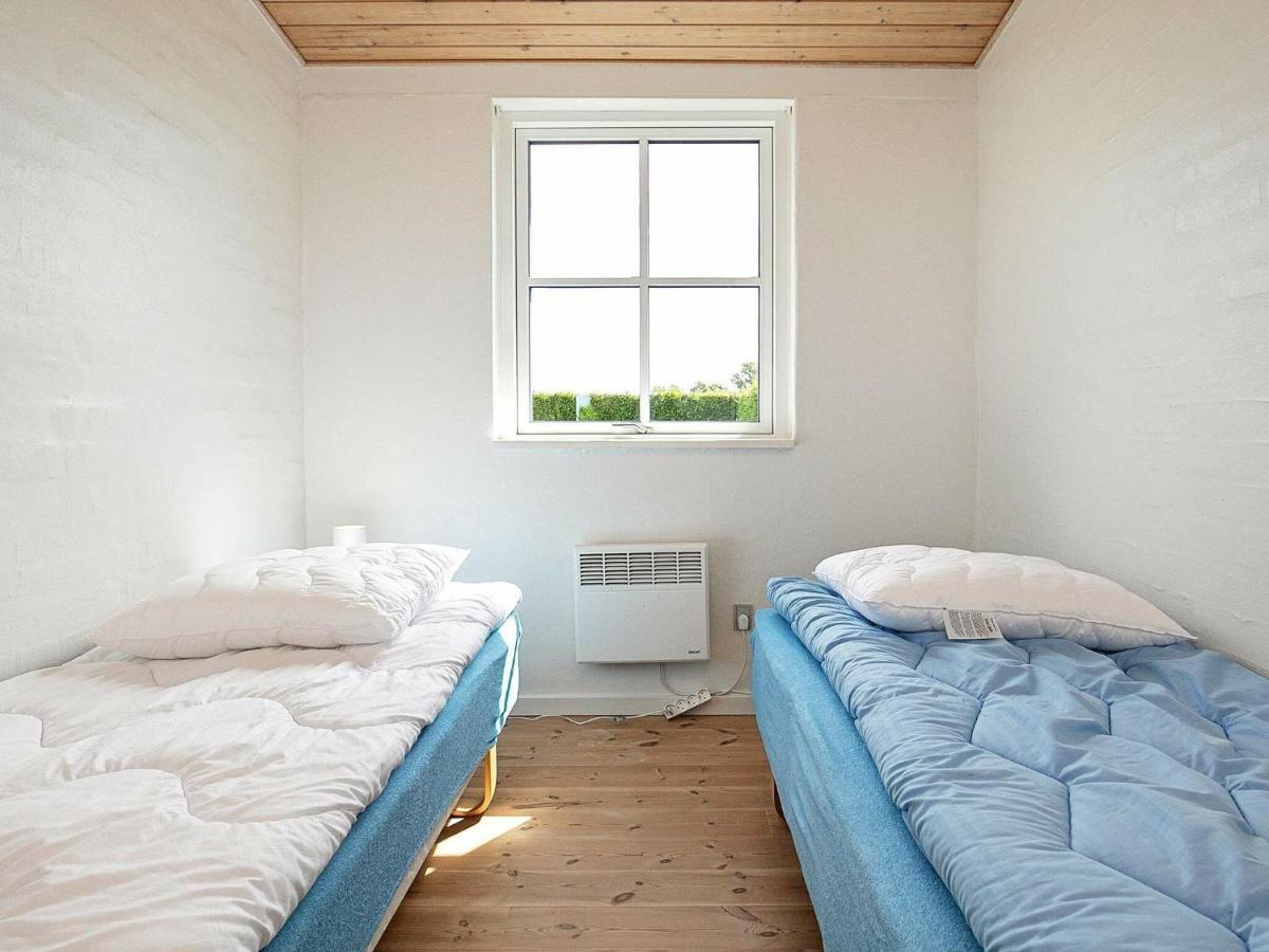 6 Person Holiday Home In Fåborg 객실 사진