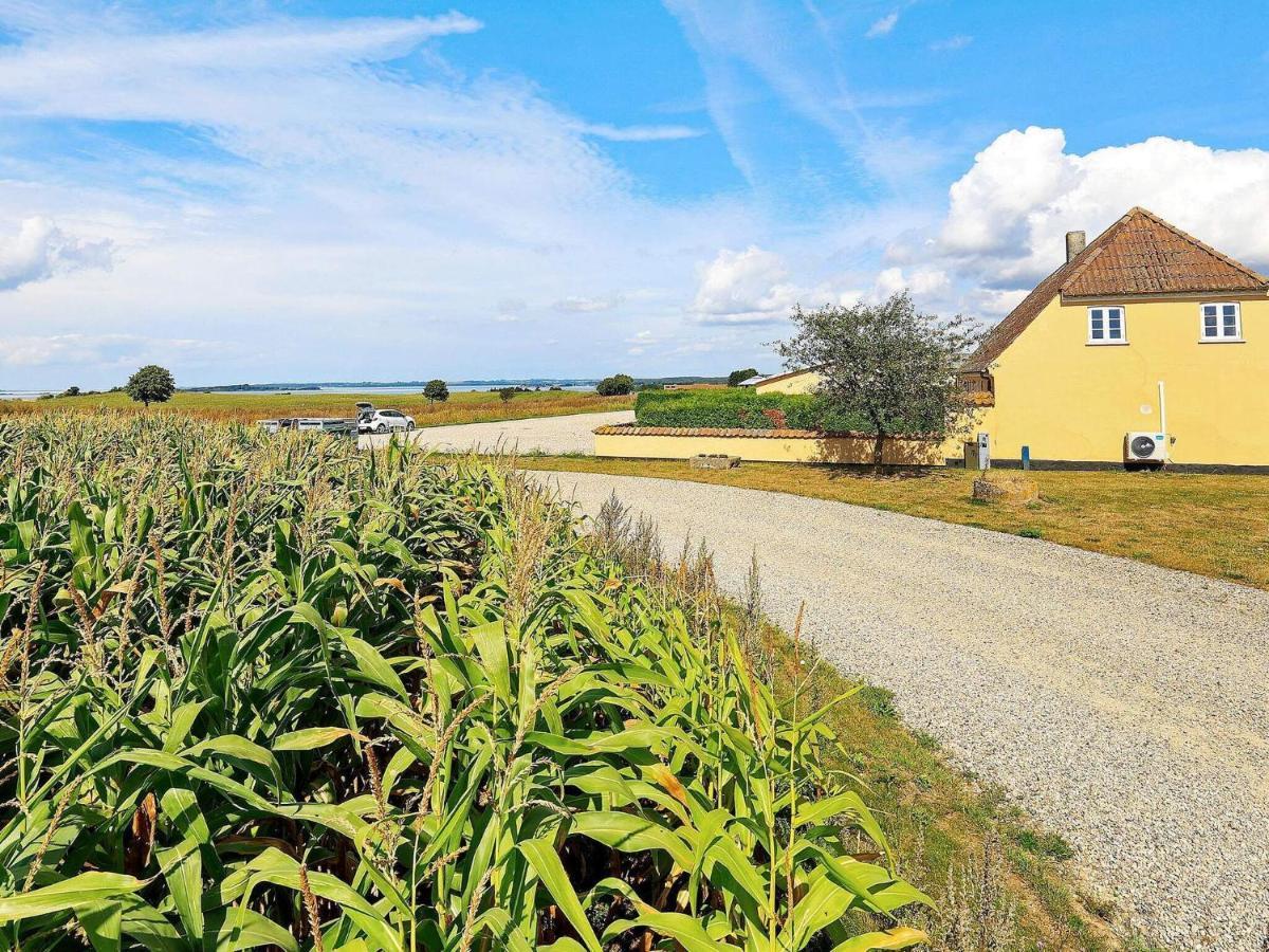 6 Person Holiday Home In Fåborg 외부 사진